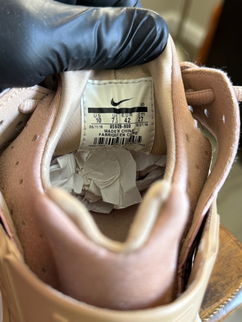 Nike Air Huarache Run Premium 'Bronze' size 10 ladies - Picture 9 of 9